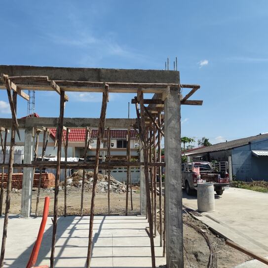 ตรวจงานโครงสร้างบ้านสร้างเอง จันทบุรี 1 ตรวจสอบเหล็กเสริมคานและระยะหุ้ม ก่อนเทคอนกรีต ตรวจงานโครงสร้าง บ้านสร้างเอง จันทบุรี